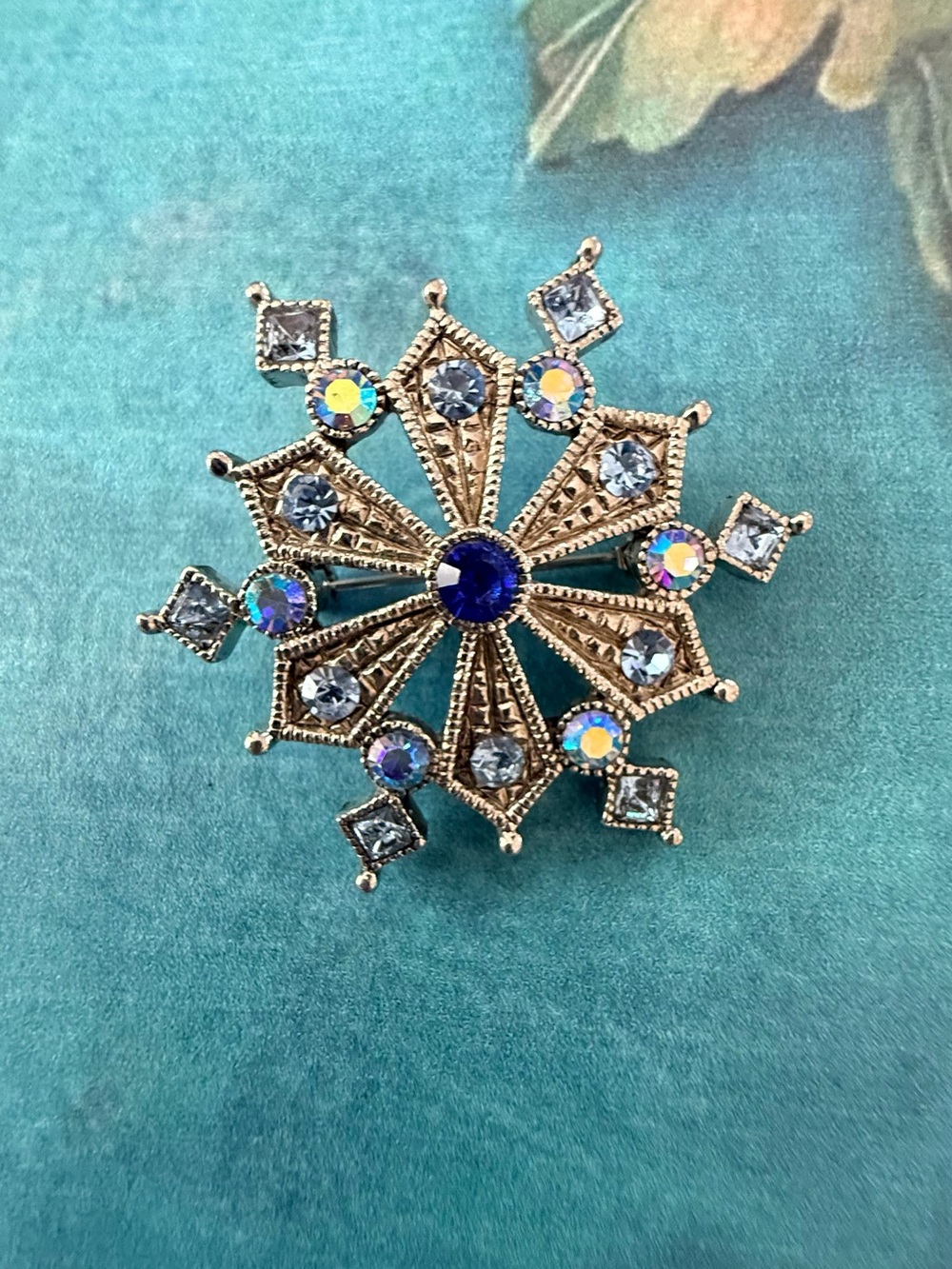 Small Gold-Tone Blue Crystal Snowflake Brooch - Elegant Women's Jewelry